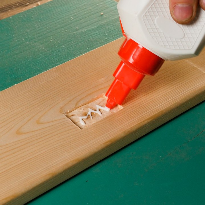 How to fill knots in wood like a pro ♻️ try this easy hack