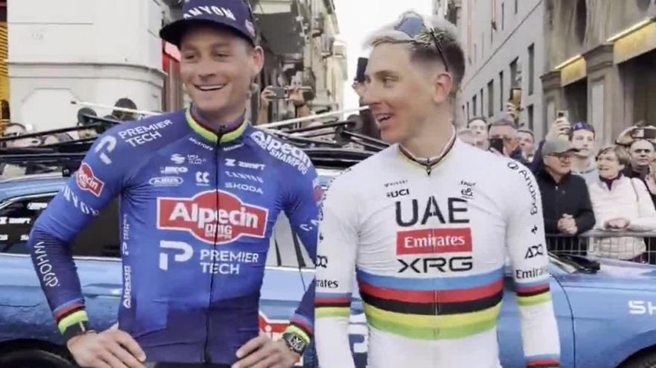 Milano-Sanremo, Pogacar scherza con Van der Poel, poi la gente lo acclama