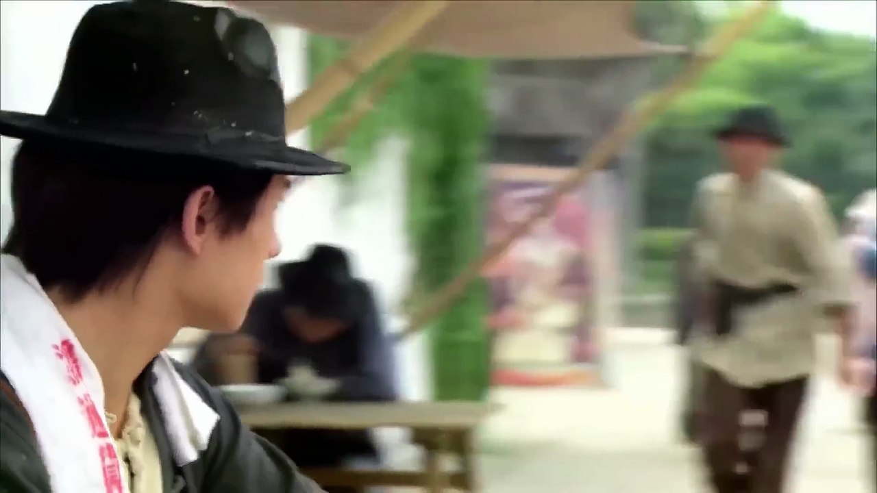 Drunken Beggar Was Humiliated But He's a Kung F...