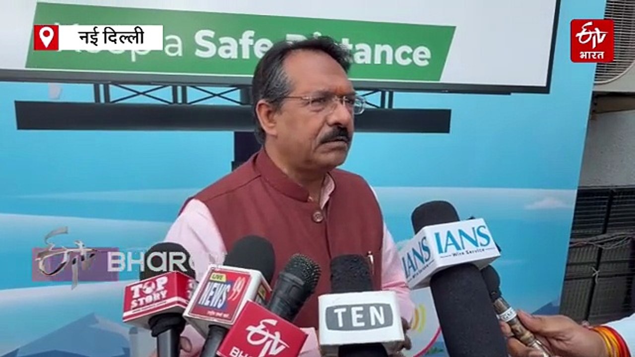 दिल्ली में रोड सेफ्टी कॉन्क्लेव में पहुंचे केंद्रीय मंत्री हर्ष मल्होत्रा, सड़क सुरक्षा को लेकर लोगों ने लिया संकल्प