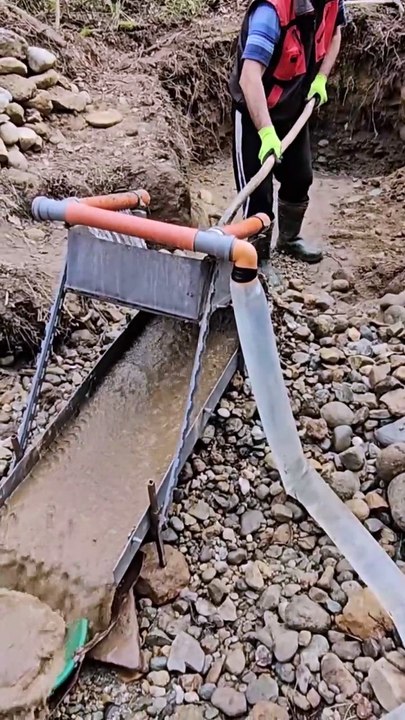 Watch What We Found When We Panned for Gold! An Incredible Discovery.😱