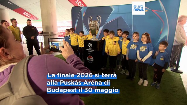 Budapest si prepara per la finale: il trofeo della Champions League esposto alla Puskás Aréna