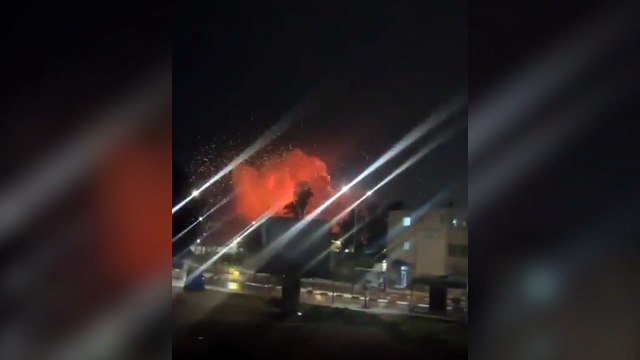 Imágenes difundidas en redes sociales muestran el ataque de Irán a Dimona, donde se encuentra la sede del programa nuclear israelí