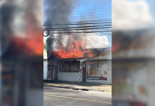 tn7-incendio-en-pozos-de-santa-ana-210326