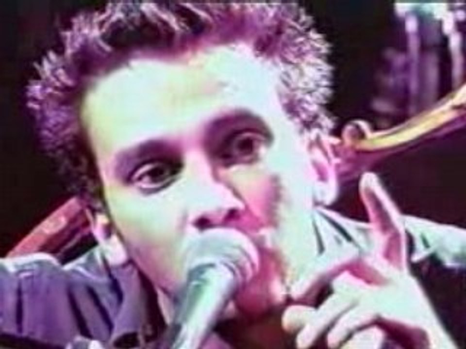 Saez - J'hallucine CANAL +