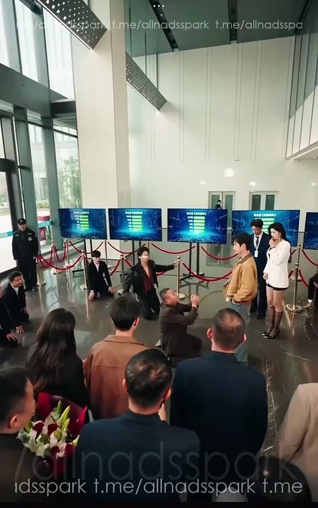 Isang Diyos Ng Digmaan Pitong Reyna