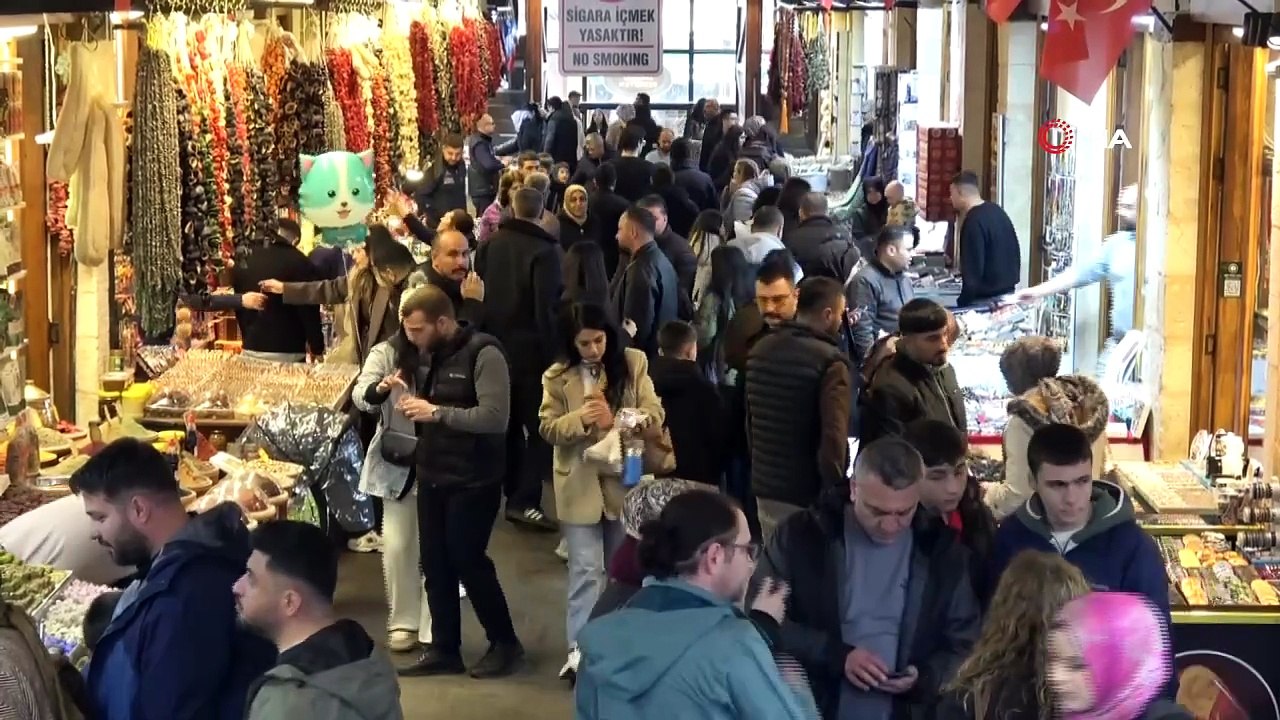 Gaziantep'e bayramda turist akını! Vatandaşlar bir esnaflar çifte bayram yaşadı