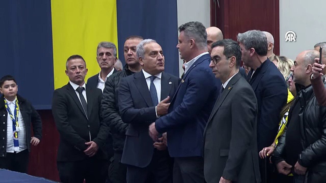 Fenerbahçe Kulübünde bayramlaşma töreni yapıldı