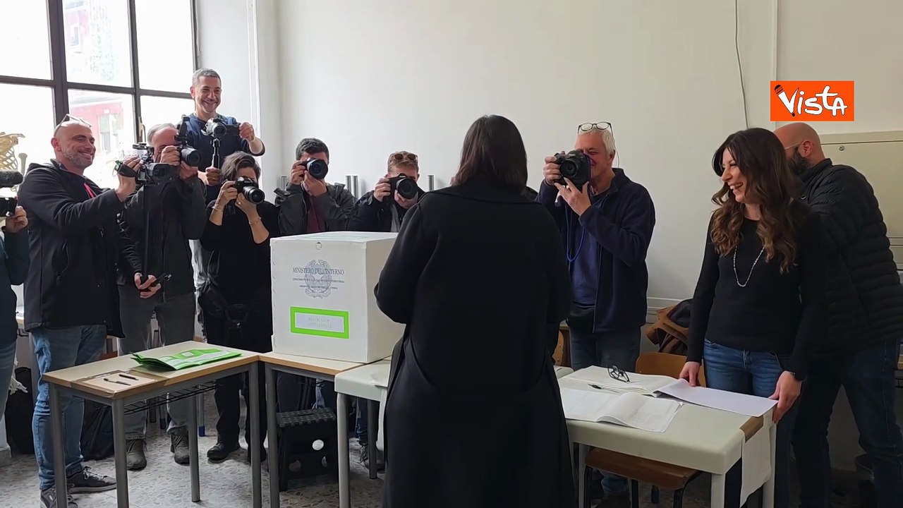 Elly Schlein vota per il Referendum sulla giustizia