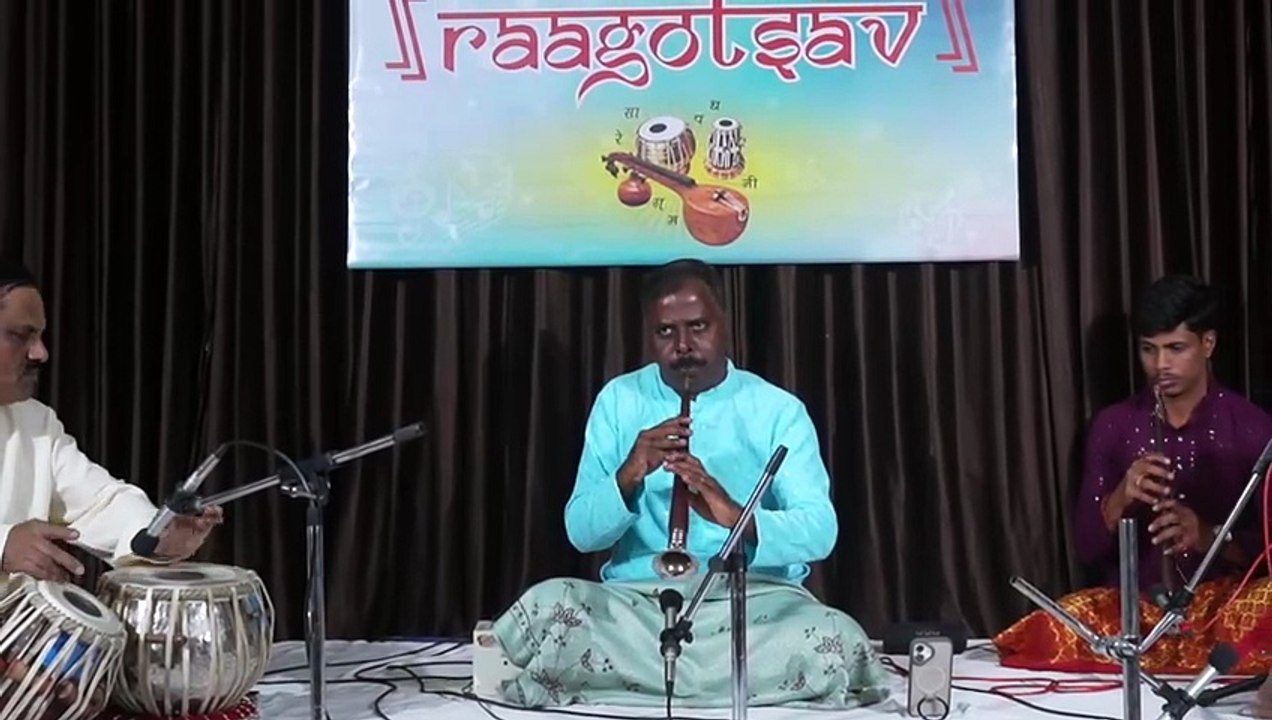 Raag Des by Pt. Rudresh Bhanantri : Shehanai. Pt. Satalingappa Desai Kallur on Tabla