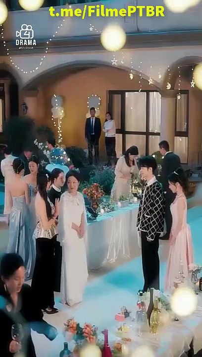 [Dublado PT] A Rainha só quer ficar Rica