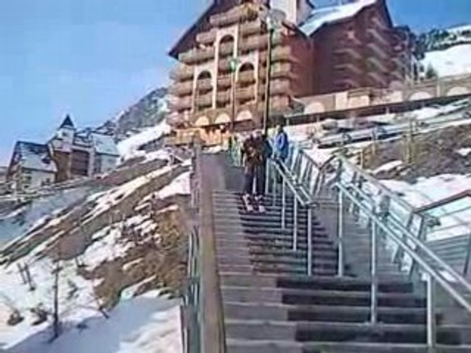 ski Tsti