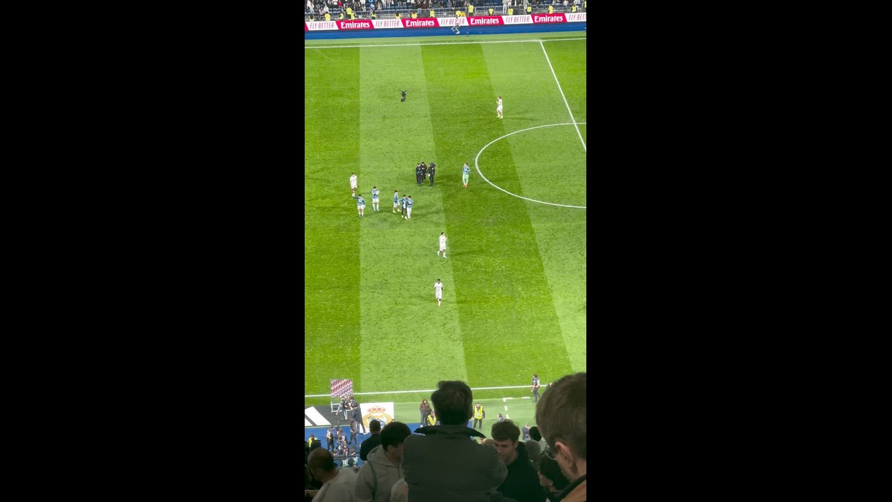 TODA la CELEBRACIÓN de VINICIUS JUNIOR tras el REAL MADRID 3 - 2 ATLÉTICO