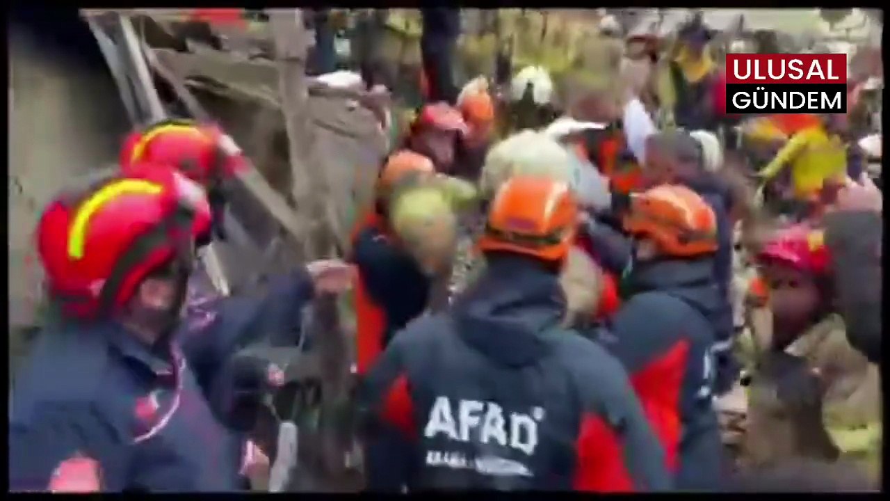 İstanbul Fatih’te korkutan patlama: 2 bina çöktü, 1 kişi hayatını kaybetti!