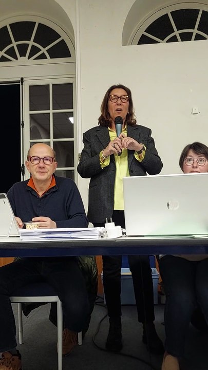 Virginie Valtier annonce les résultats du second tour des élections municipales à Mortagne-au-Perche