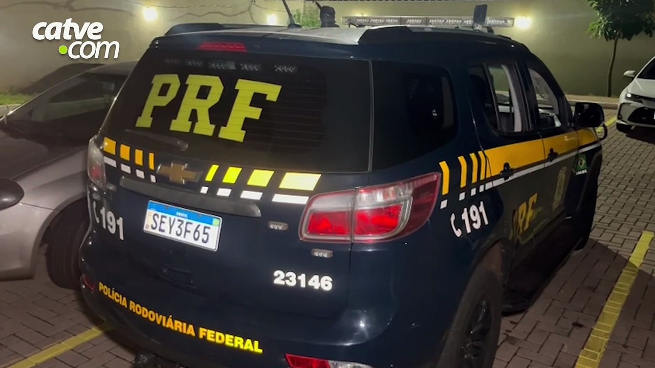 PRF apreende cerca de 1 kg de haxixe em ônibus na BR-277 em Céu Azul