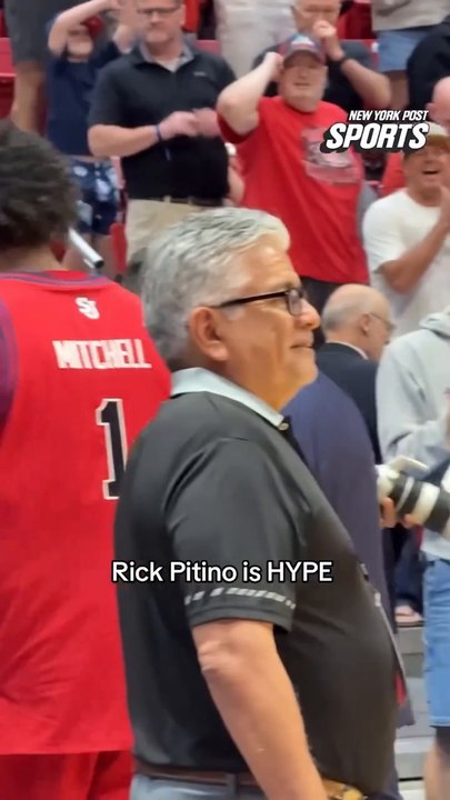 Rick Pitino is fired up after Dylan Darling’s buzzer-beater sends the Johnnies to Sweet 16