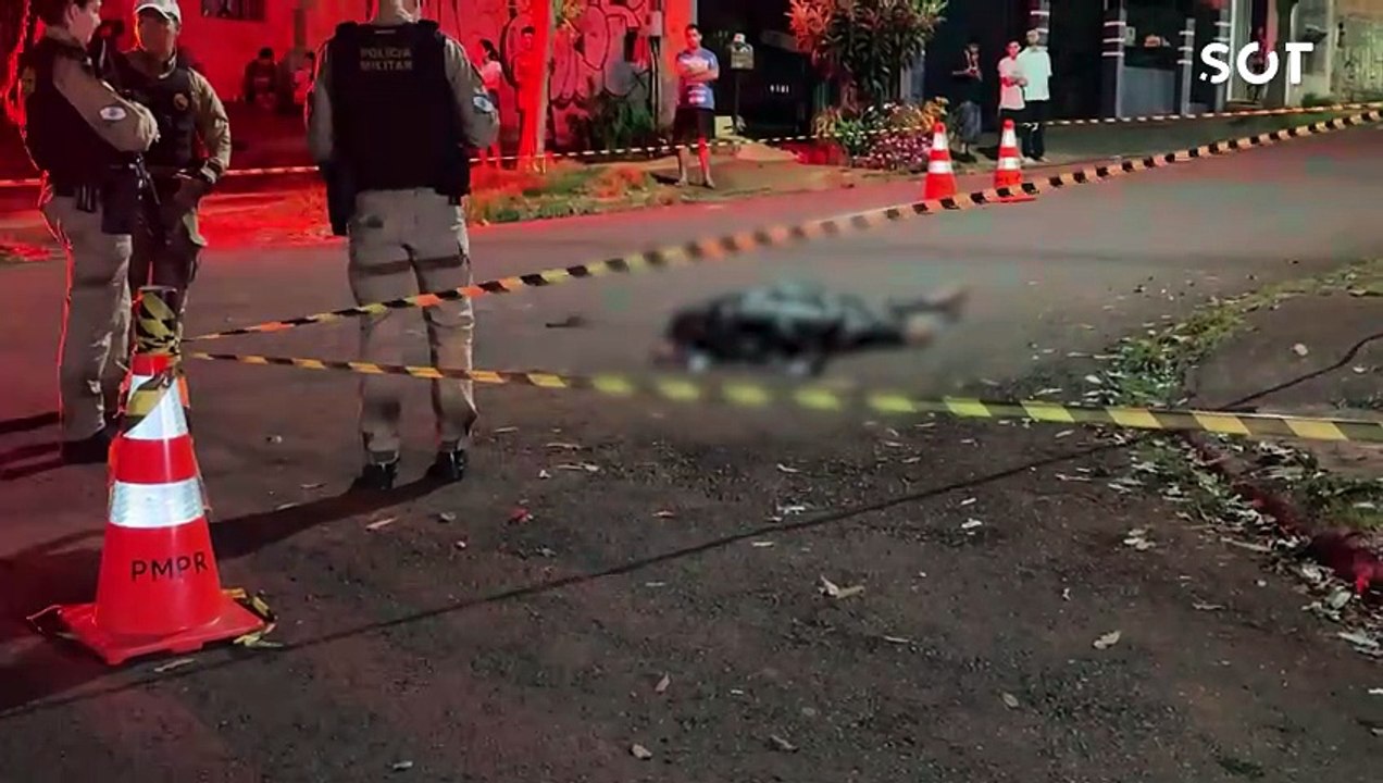 Jovem de 20 anos é morto a tiros no Jardim Sanga Funda em Cascavel; Pelo menos 6 cápsulas foram encontradas no local