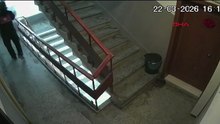 Apartmanda skandal görüntü: Yemek getiren kuryenin yaptıkları mide bulandırdı