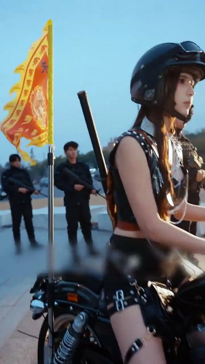 Adik yang dimanja oleh kakaknya yang seorang CEO