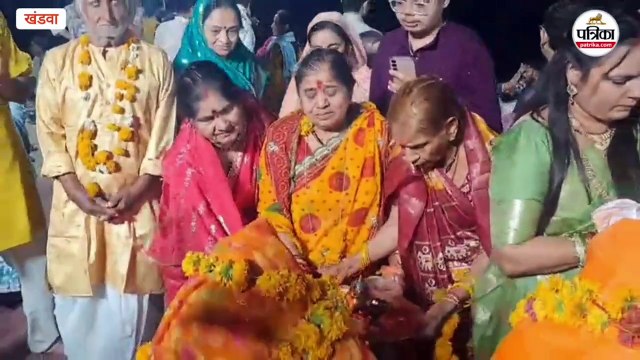 गणगौर पर्व : धनियर राजा, रणुबाई माता को पानी पिलाने उमड़ा गांधीभवन में जनसैलाब, नम आंखों से दी विदाई