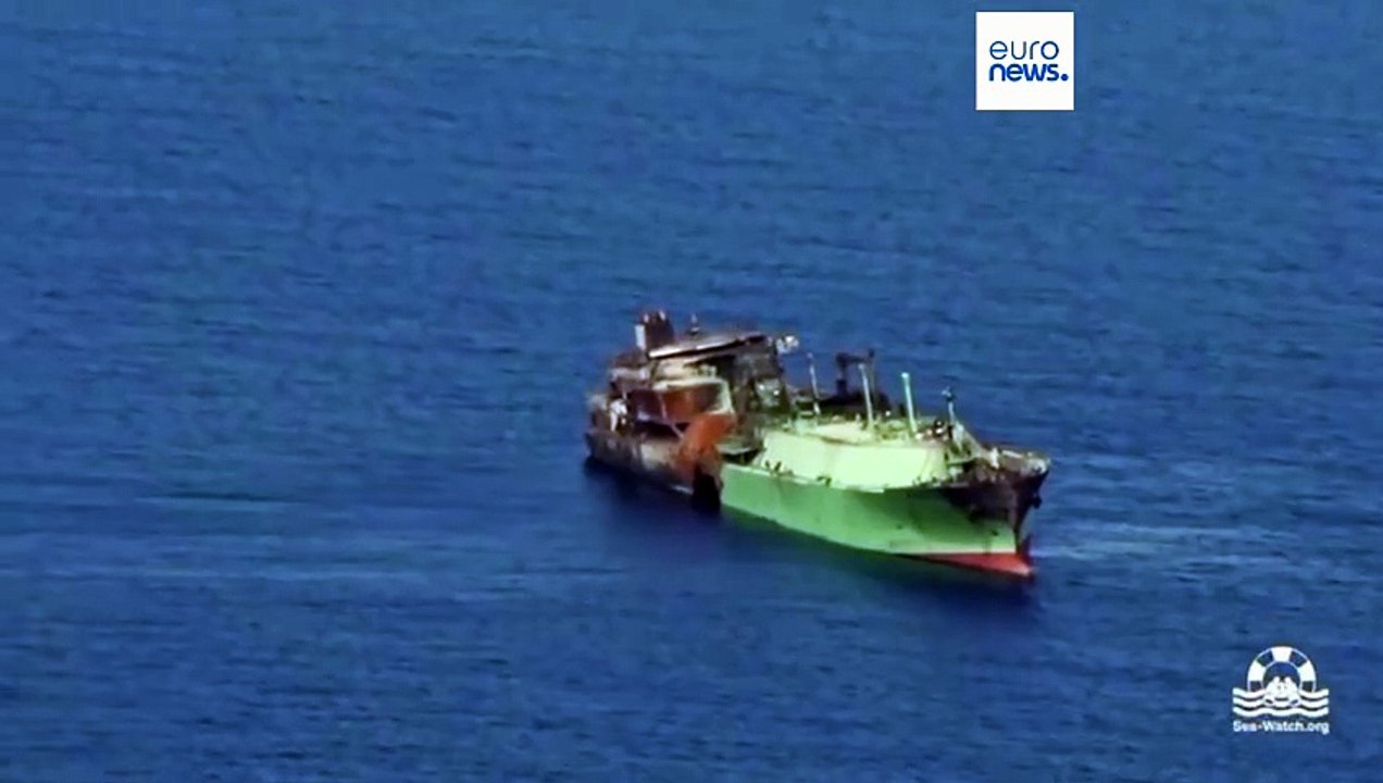 Aufnahmen zeigen unbemannten russischen Tanker im Mittelmeer treibend