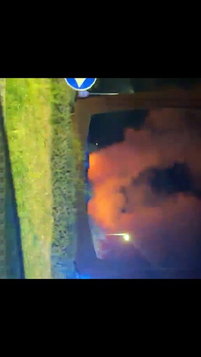 San Giovanni Valdarno (Arezzo), sala da ballo distrutta da un incendio