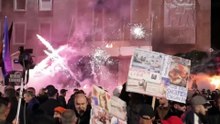 Αλβανία: Βίαια επεισόδια στα Τίρανα σε αντικυβερνητική διαδήλωση