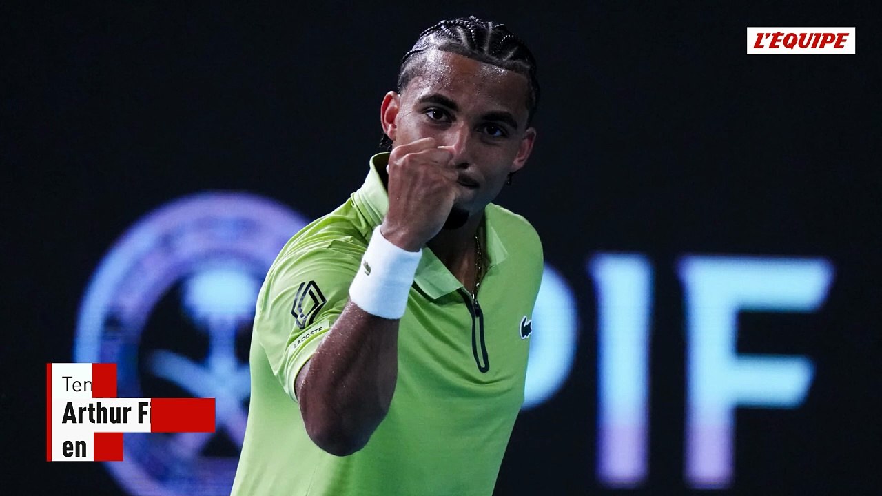 Arthur Fils écrase Stefanos Tsitsipas et rejoint Valentin Vacherot en huitièmes de finale du Masters 1000 de Miami - Tennis - Miami