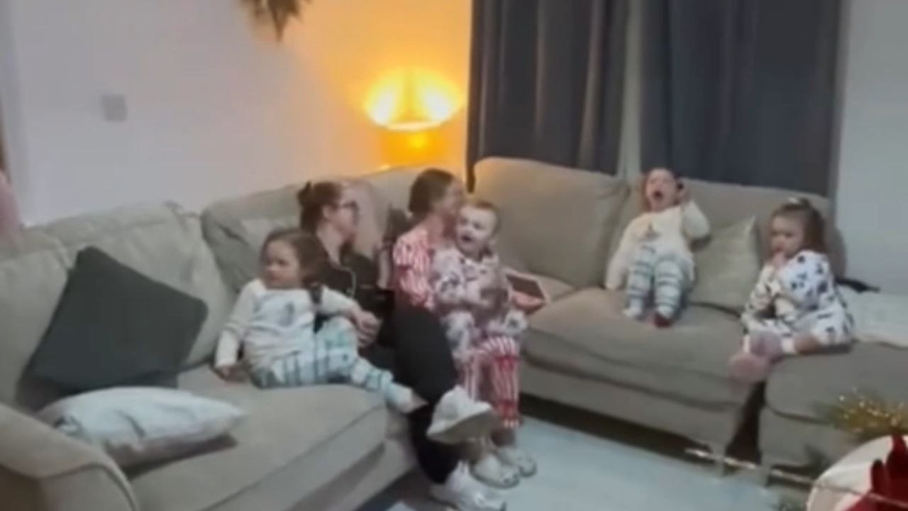 Kids start screaming as adults dressed as Grinch storm into the room