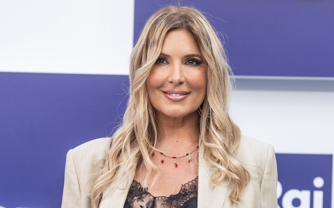 Una vita da Selvaggia... Lucarelli dagli inizi come attrice a opinionista del Grande Fratello VIP 2026