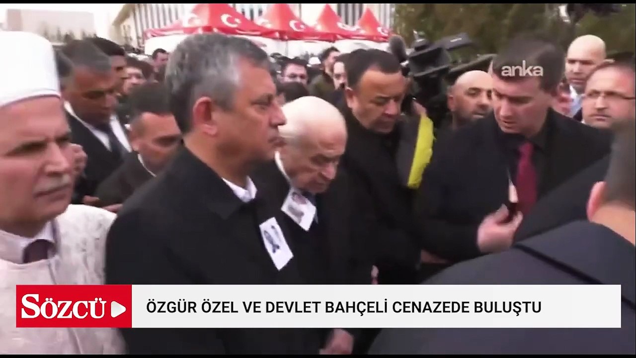 Özgür Özel ve Devlet Bahçeli cenazede bir araya geldi