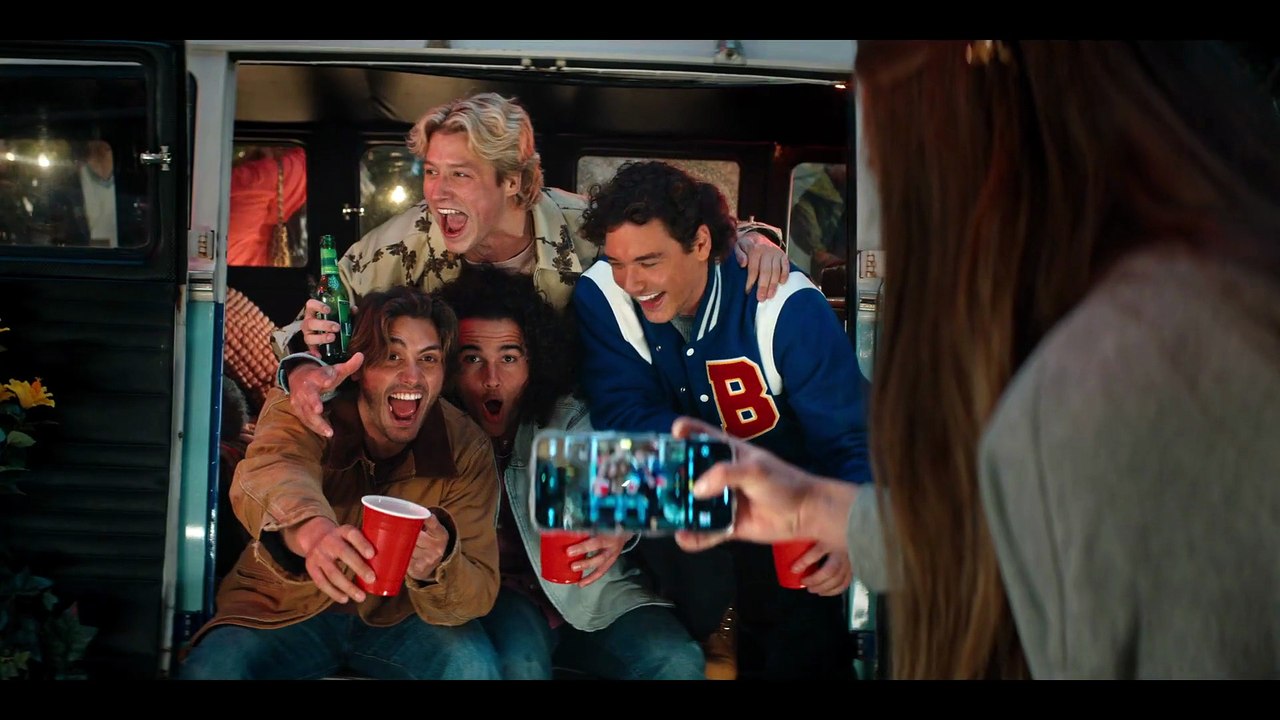 Off Campus (2026)