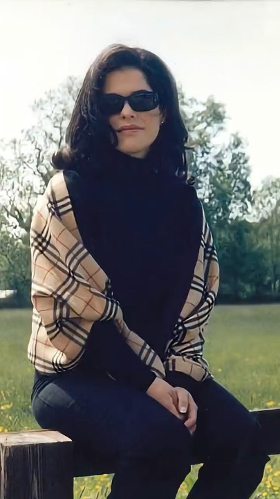 El otro día me perdí en mis álbumes y… ahí les va mi versión de los 90. ⚡️