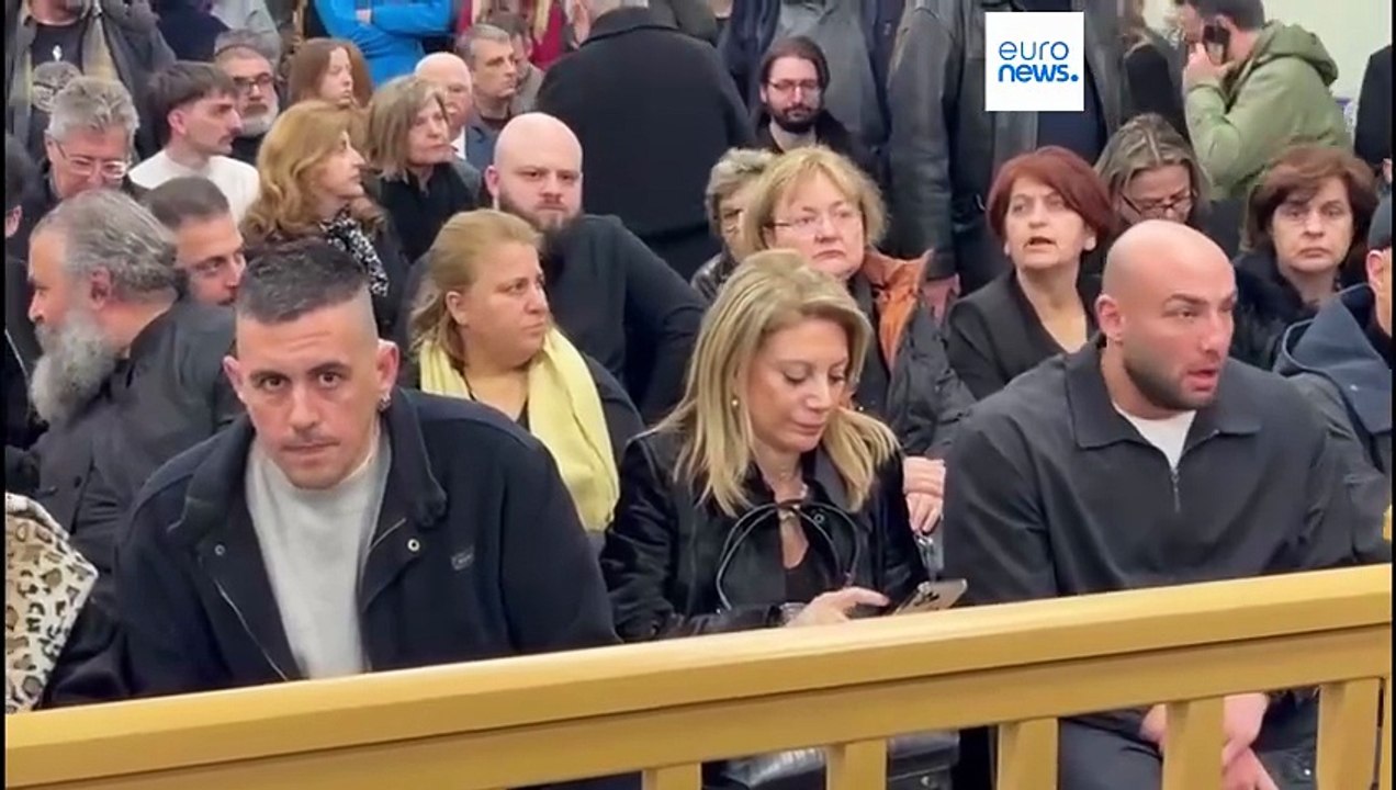 En Grèce, le procès de la collision ferroviaire de Tempi ajourné en raison de vives tensions