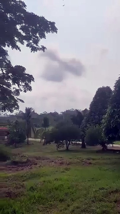 Un acciente de avión en Colombia deja 66 muertos, 57 heridos y 4 desaparecidos.
