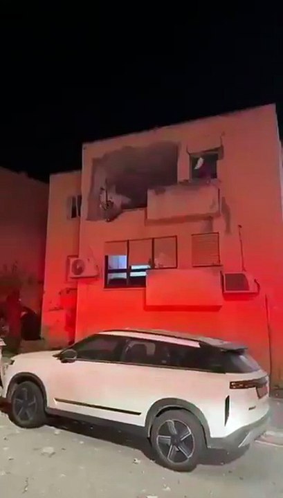 في حيفا سقوط شظايا صاروخية إيرانية