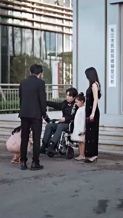 My Cleaning Lady Wife Is a War God Full Chinese Drama