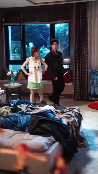 She Crushes on the Student Council President. But Her Pro Gamer Childhood Friend Has Other Plans