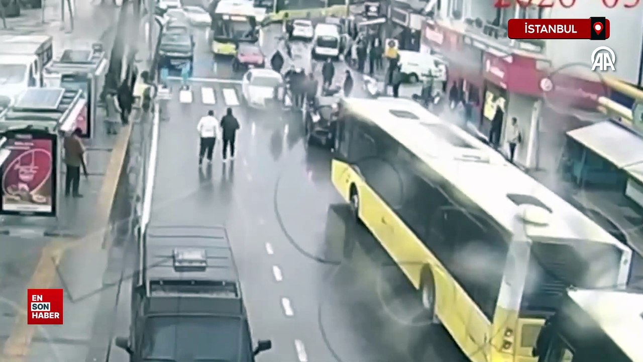 İstanbul'da trafikte aracından inerek kavga eden 2 kişiye 360 bin lira para cezası kesildi