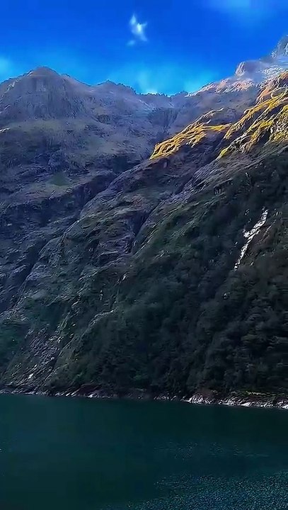 Explore the majestic Norwegian fjords scenic mountain lake travel guide