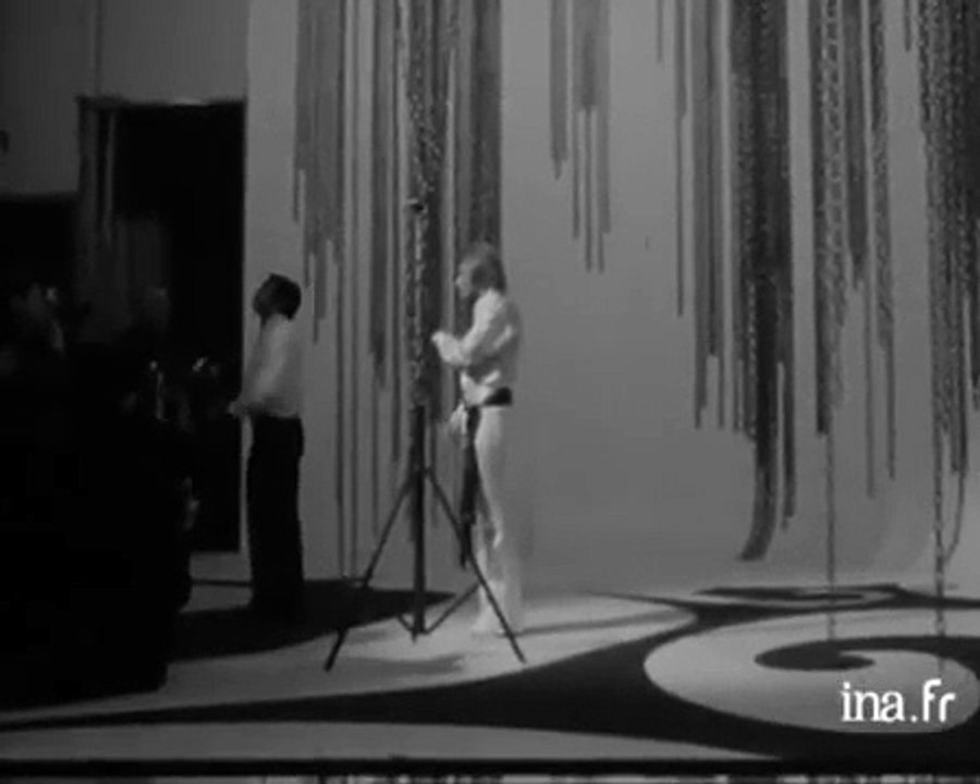 1969 – Johnny Hallyday – Les coulisses du Show Smet (Micros et Caméras, 1ère Chaîne, 5 Mai)