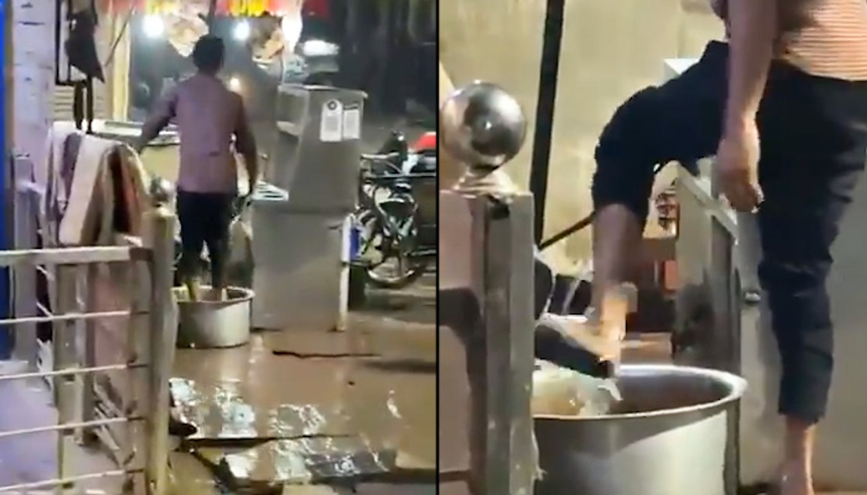 Aalu-Tikki Vendor Washes Potatoes With Feet | VIRAL Video Sparks Outrage