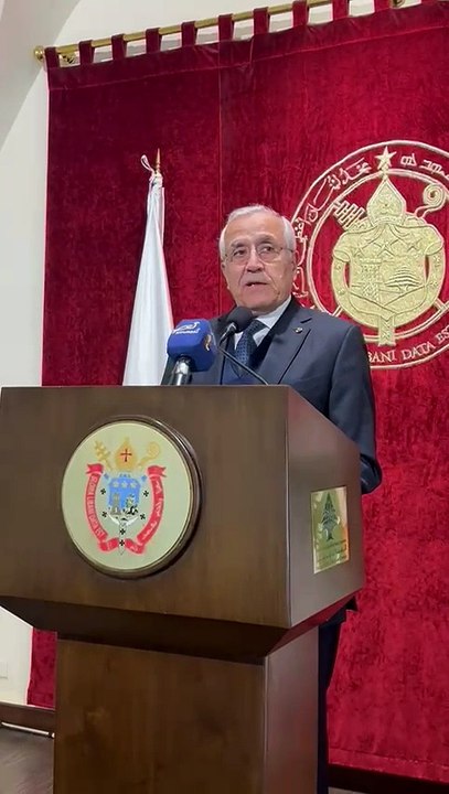 الرئيس سليمان عقب لقائه البطريرك الراعي، أن لبنان يمرّ بمرحلة دقيقة تتزامن مع تراجع جسور التواصل الداخلية وتصاعد الخطاب التصعيدي.