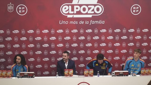 El enganchón de Huijsen con Antón Meana por esta pregunta sobre su convocatoria con España
