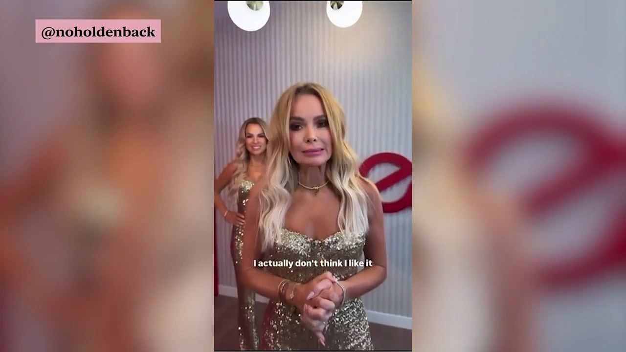 Amanda Holden meets her lookalike Madame Tussauds waxwork