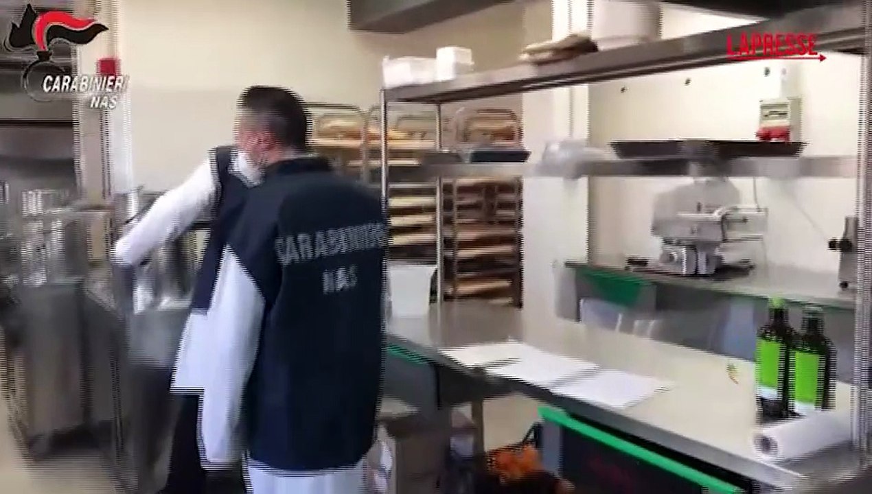 Salerno, controlli Nas in mense ospedaliere: 18 non a norma