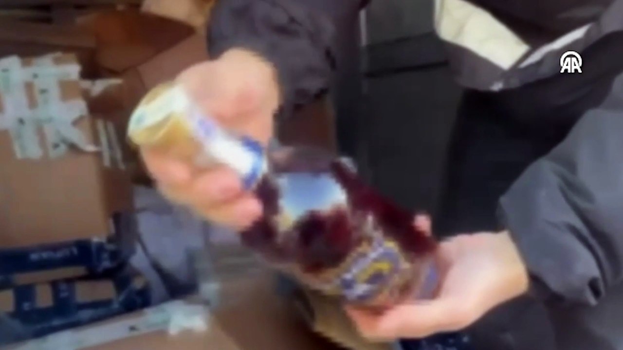 İstanbul'daki sahte içki operasyonlarında 28 bin 168 litre etil ve metil alkol ele geçirildi