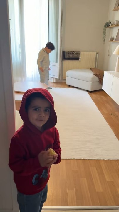 Attend mais je savais même pas qu'ils aiment pas la boule de Coco