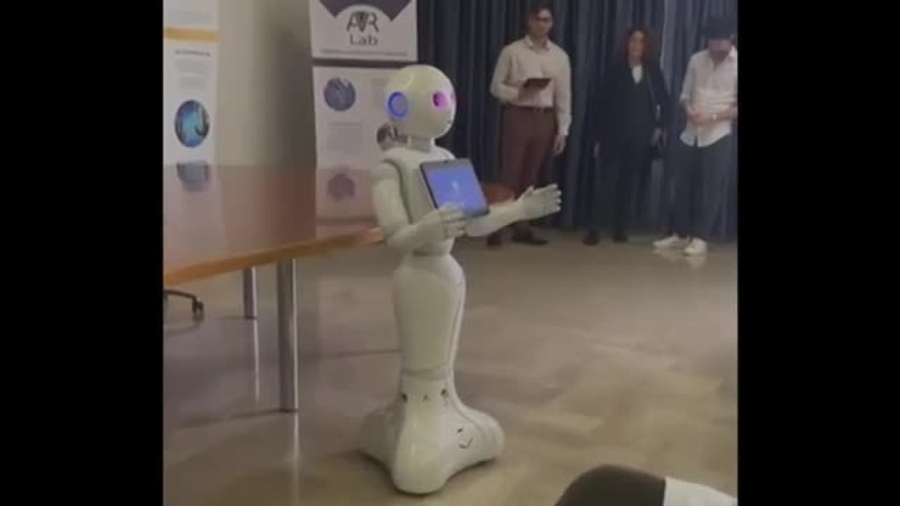 In corsia al Santa Caterina Novella di Galatina debutta il robot Pepper